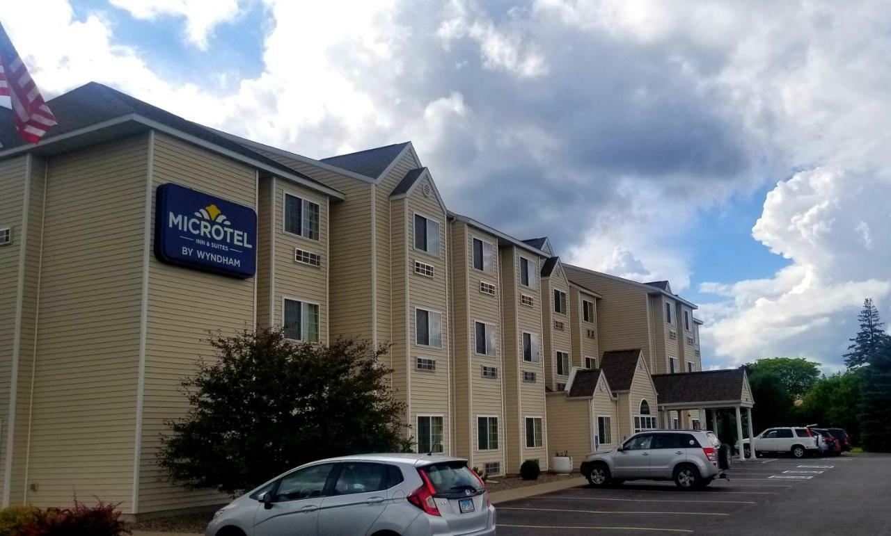 Hotel Microtel & By Wyndham Prairie du Chien