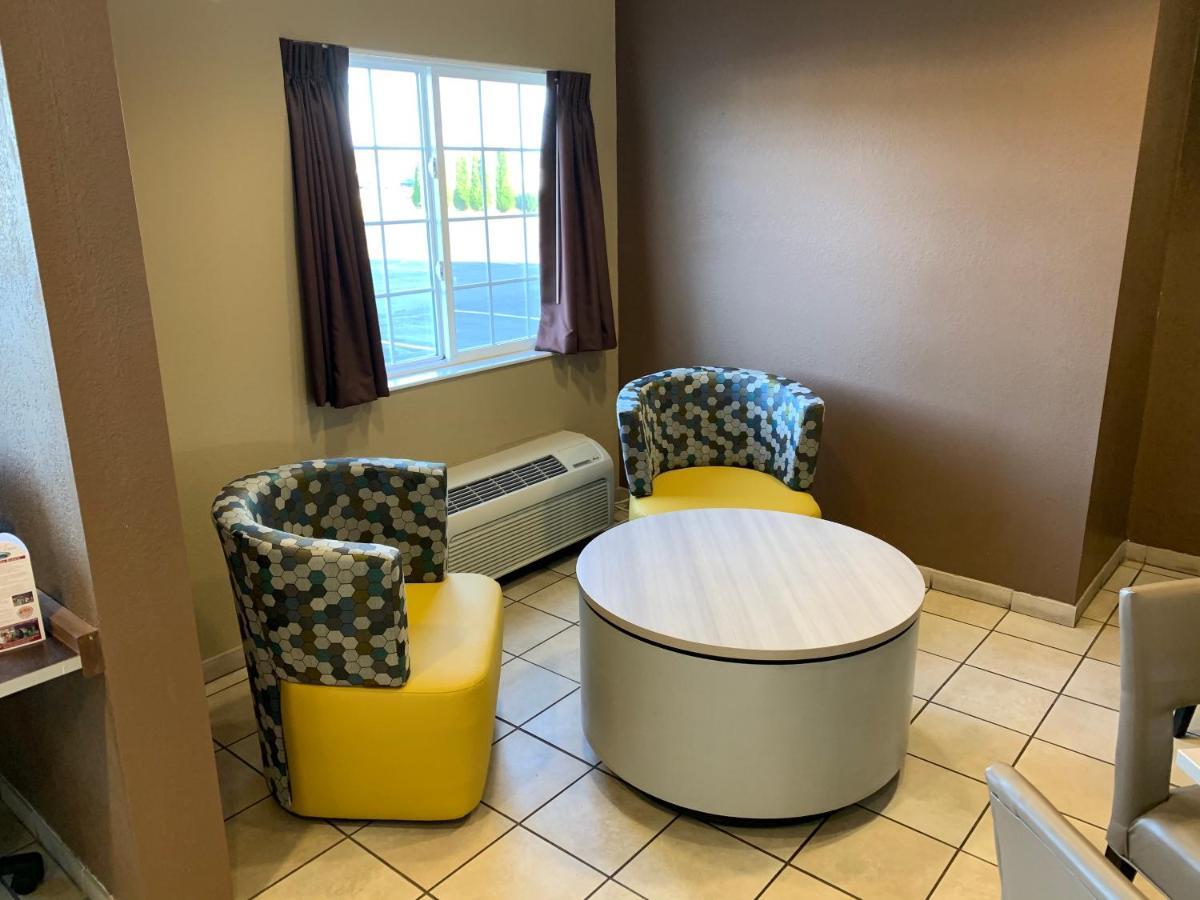 Hotel Microtel & By Wyndham