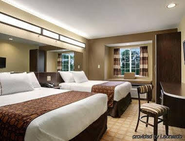 Microtel & By Wyndham Hotel 2*